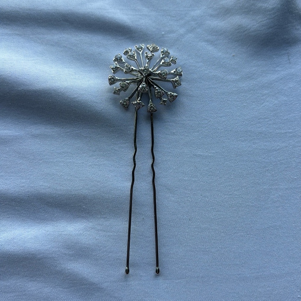 Neiman Marcus bridal sparkly hair pin - never used